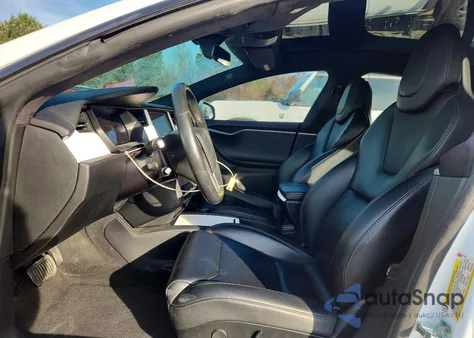 2019 Tesla Model S from USA, damaged, VIN 5YJSA1E2XKF335096